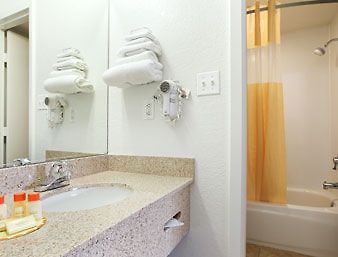 Days Inn Hotel Phoenix Metrocenter Eksteriør bilde